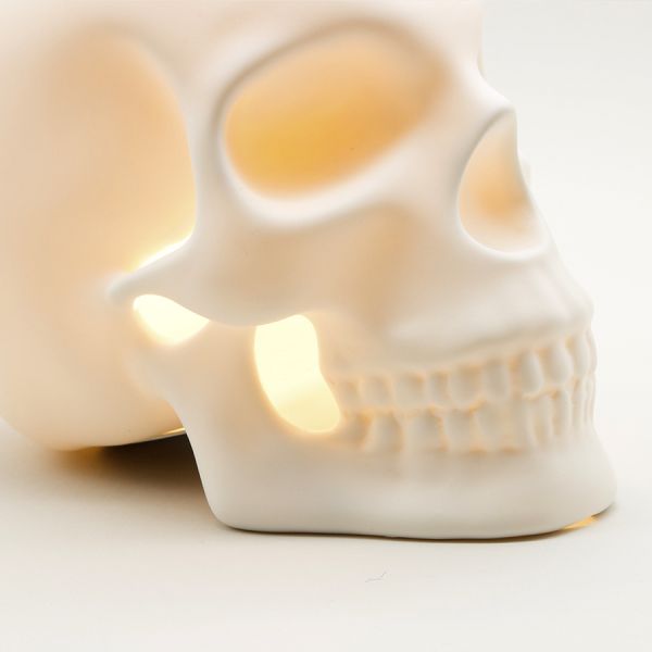 Лампа настольная suck uk skull light
