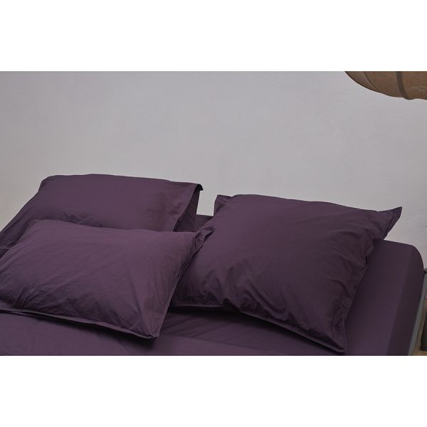 Простыня на резинке из стираного перкаля сливового цвета из коллекции essential, 180х200х30 см Tkano