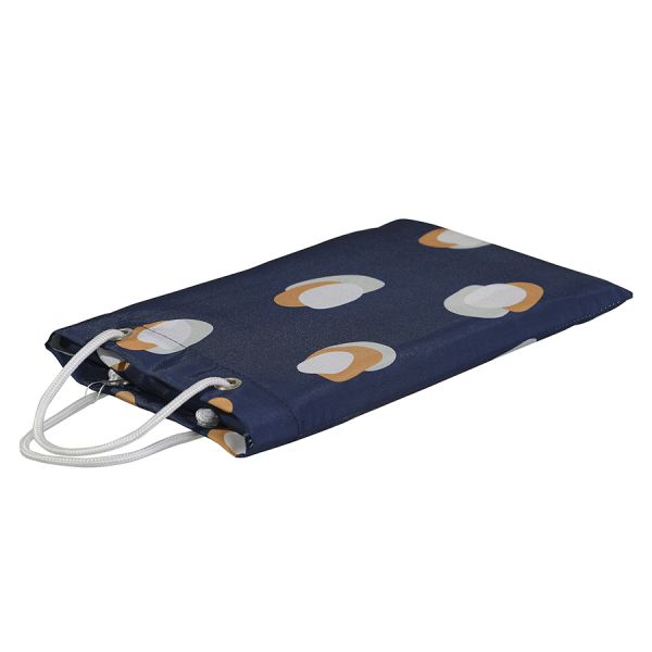 Штора для ванной темно-синего цвета с принтом sun spots  из коллекции wild