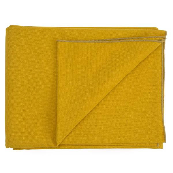 Покрывало из фактурного хлопка горчичного цвета с контрастным кантом из коллекции essential