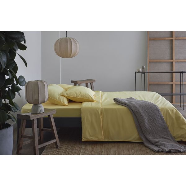 Простыня на резинке из стираного перкаля светло-желтого цвета из коллекции essential, 180х200х30 см Tkano