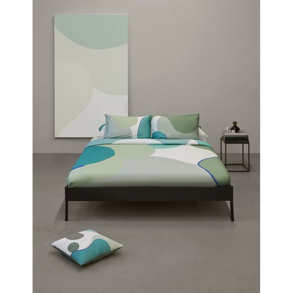 Подушка декоративная из хлопка мятного цвета с авторским принтом из коллекции freak fruit