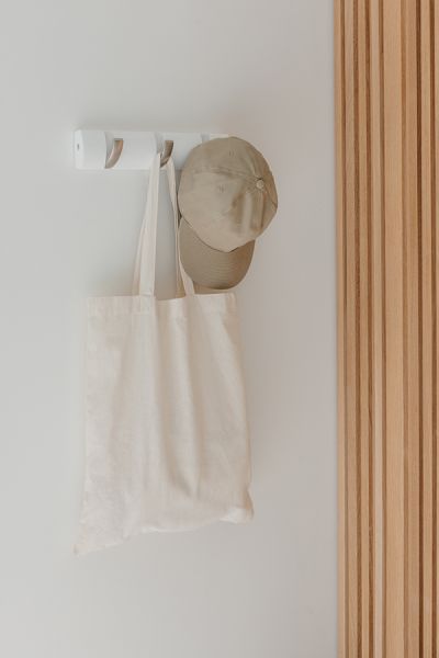 Вешалка настенная горизонтальная Flip 3 крючка белая