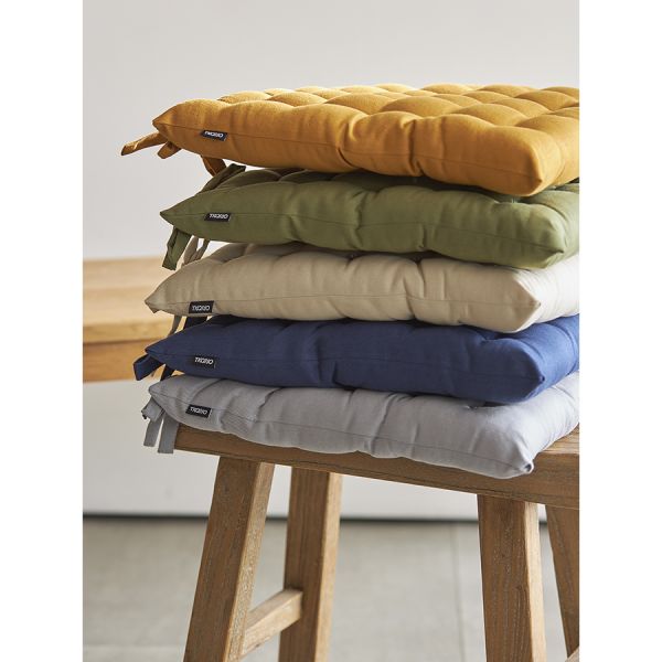 Подушка на стул из хлопка бежевого цвета из коллекции essential, 40х40 см Tkano