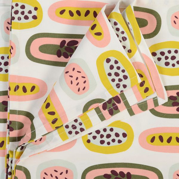 Скатерть на стол с принтом passion fruit из коллекции wild, 170х170 см Tkano