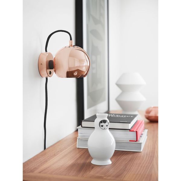 Лампа настенная Ball диаметр12 см бронзовая в глянце