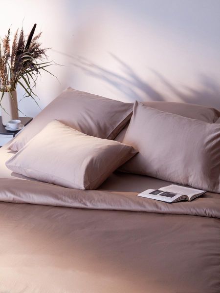 Комплект постельного белья из премиального сатина бежевого цвета из коллекции essential, 200х220 см Tkano
