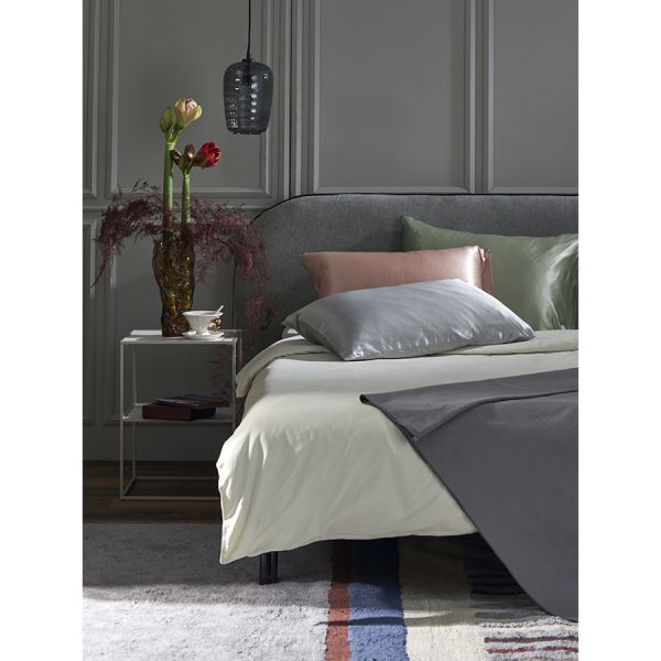 Наволочка из натурального шелка цвета пыльной розы из коллекции essential, 50х70 см Tkano