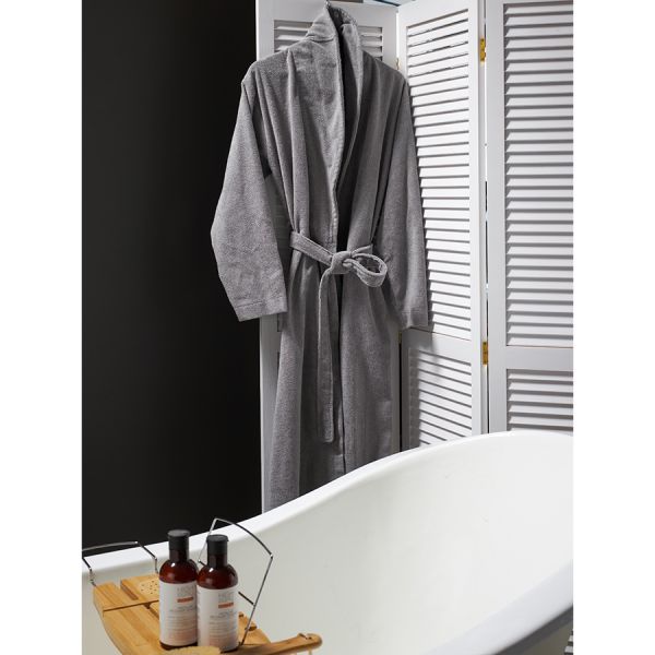 Халат махровый из чесаного хлопка серого цвета из коллекции essential, размер l Tkano
