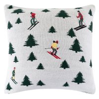 Подушка вязаная с новогодним рисунком Лыжники из коллекции new year essential, 45x45 см Tkano