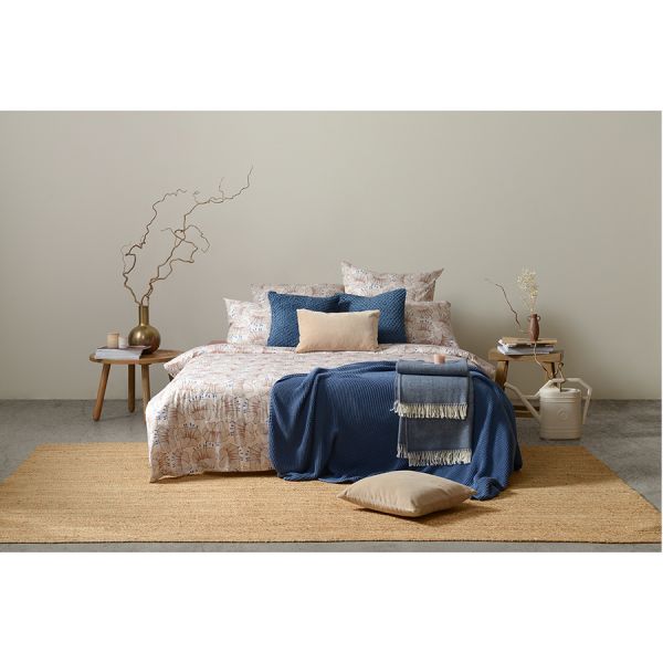 Подушка декоративная стеганая из хлопкового бархата темно-синего цвета из коллекции essential, 45х45 Tkano