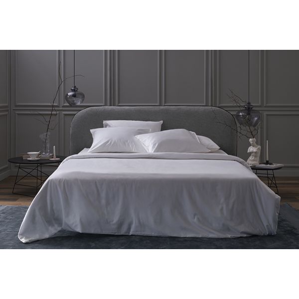 Простыня на резинке из плотного сатина белого цвета из коллекции essential, 160х200х30 см Tkano