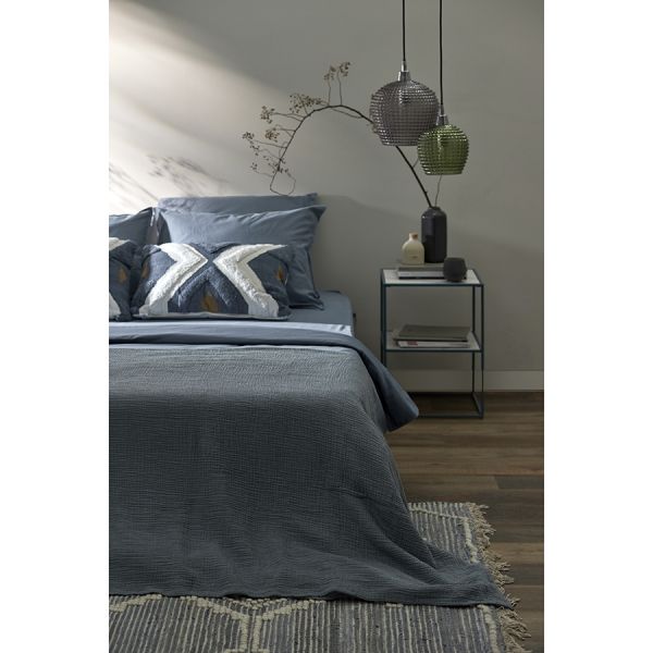 Покрывало двухстороннее из многослойного муслина джинсово-синего цвета из коллекции essential, 180х250 см Tkano