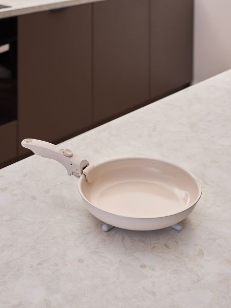 Набор посуды для приготовления со съемной ручкой smart ceramic, 7 предметов, цвета топленого молока Smart Solutions
