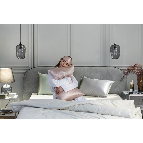 Наволочка из натурального шелка цвета пыльной розы из коллекции essential, 50х70 см Tkano