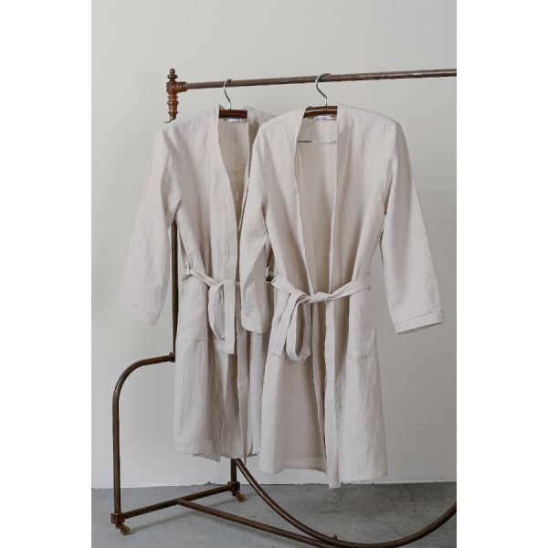 Халат из умягченного льна бежевого цвета essential s Tkano