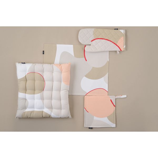 Скатерть из хлопка бежевого цвета из коллекции essential