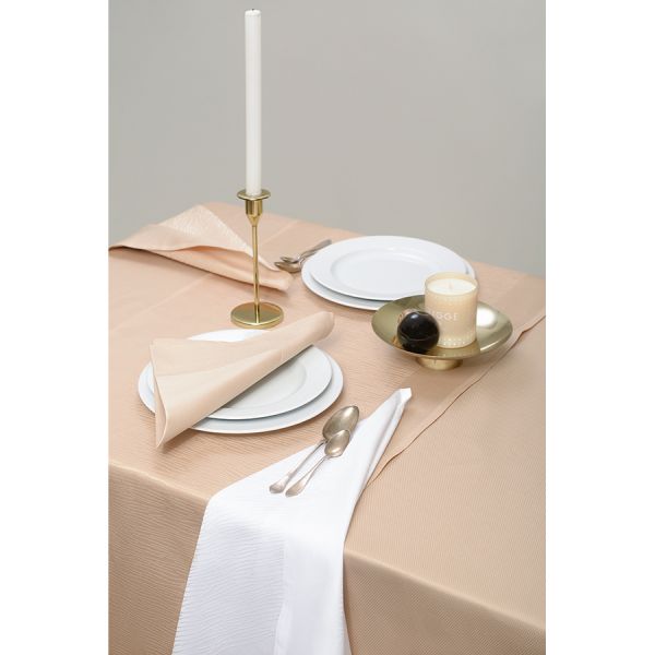 Скатерть жаккардовая бежевого цвета из хлопка с вышивкой из коллекции essential 180х180 см