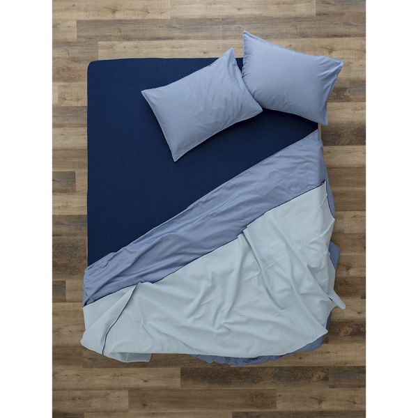 Простыня на резинке из хлопкового трикотажа темно-синего цвета из коллекции essential Tkano