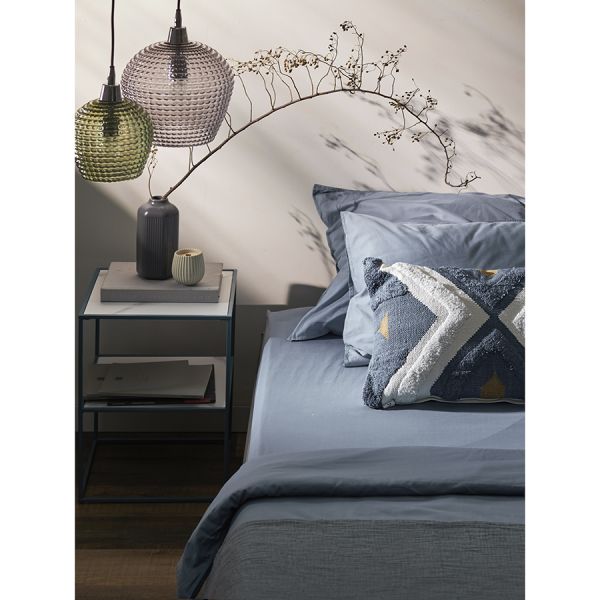 Простыня на резинке из сатина джинсово-синего цвета с брашинг-эффектом из коллекции essential Tkano