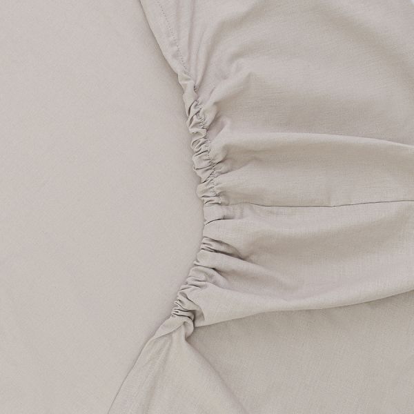 Простыня на резинке изо льна и хлопка серо-бежевого цвета из коллекции essential, 180х200х30 см Tkano