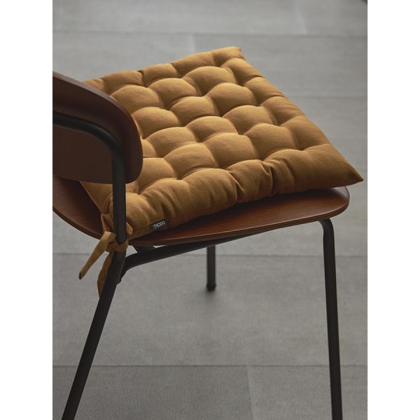 Подушка на стул из хлопка цвета карри из коллекции essential, 40х40 см Tkano