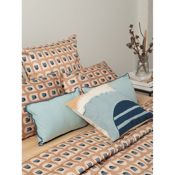 Набор из двух наволочек из сатина бежево-розового цвета с принтом blossom time из коллекции cuts&pieces