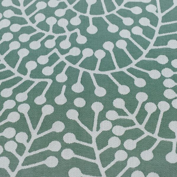 Салфетка из хлопка зеленого цвета с рисунком Спелая смородина scandinavian touch 53х53см