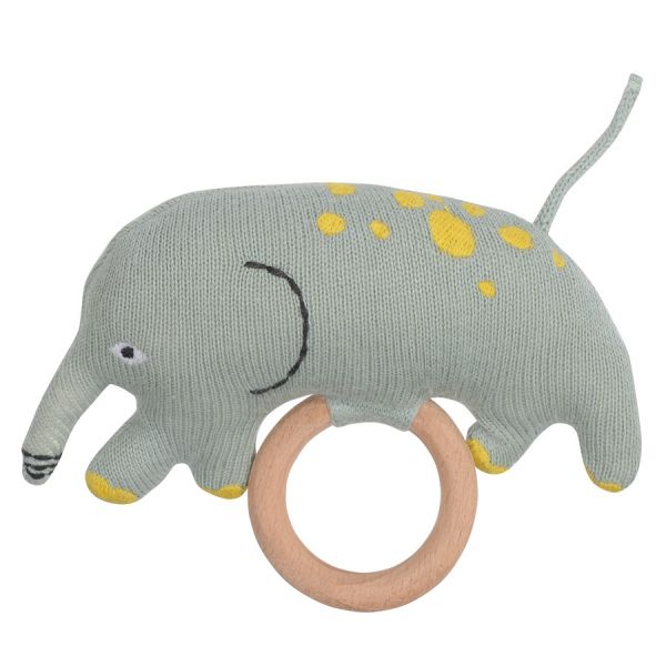 Погремушка из хлопка с деревянным держателем Слоник lou из коллекции tiny world 14х11 см Tkano