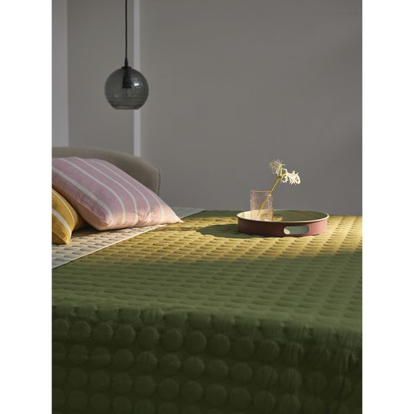 Покрывало стеганое solid dots оливкового цвета из коллекции essential, 230х250 см Tkano
