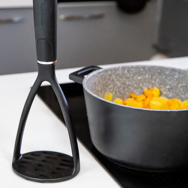 Картофелемялка Soft Grip Nylon MasterClass Kitchen Craft
